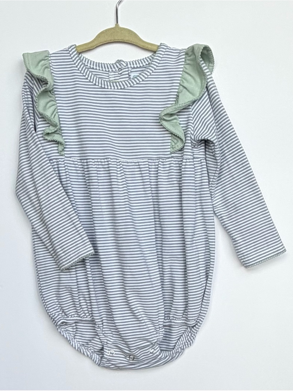 Trotter St. Kids Long-Sleeve striped bubble in Sage and Gray